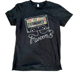 Maroon 5 Official S.I.N Club Exclusive Fan Tee: Limited Edition 2014: Large